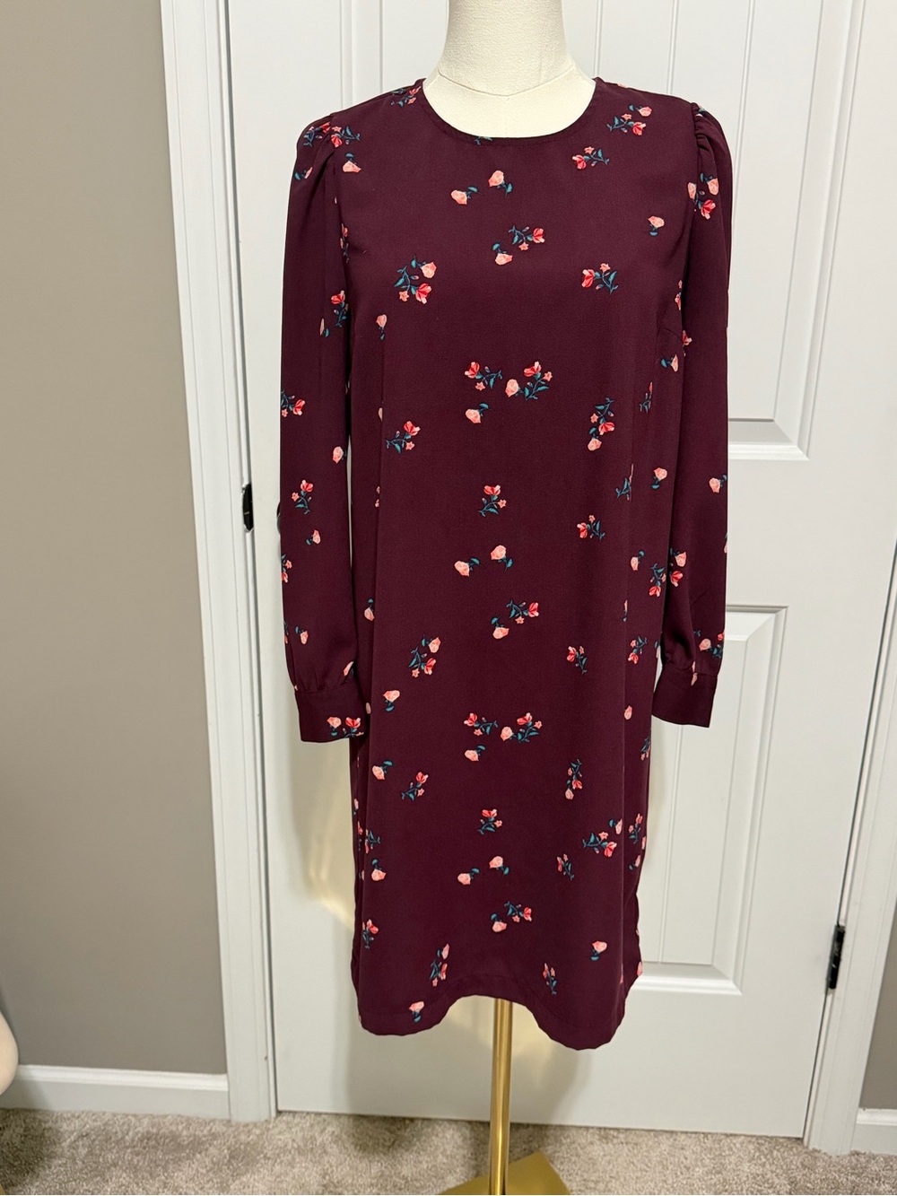 Old Navy Burgundy Long-Sleeve Floral Shift Dress